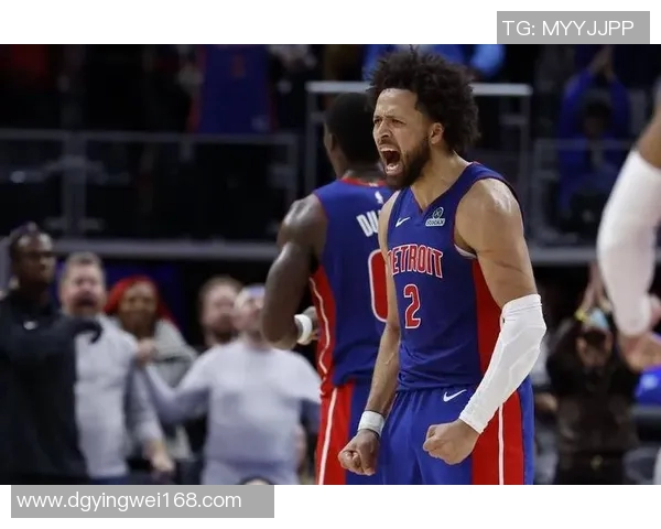 康宁汉姆15+7+4统治攻防 活塞半场领先雄鹿17分 康宁汉姆15+7+4统治攻防 活塞半场领先雄鹿17分