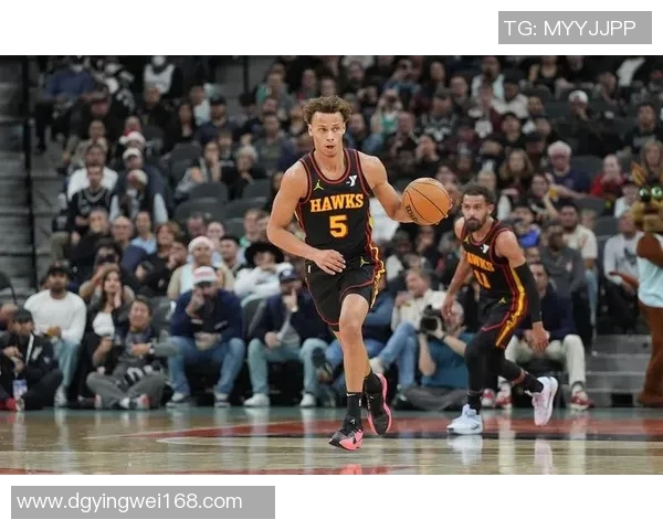 丹尼尔斯表现低迷:0抢断,16投仅4中得12分 丹尼尔斯表现低迷:0抢断,16投仅4中得12分