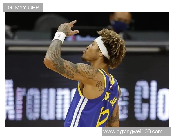 终于复苏！乌布雷10中5拿下13分5板4断3帽 5次犯规